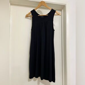 Gap Black Sleeveless Shift Dress
